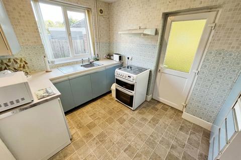 3 bedroom semi-detached house for sale, Chislehurst Avenue, Leicestershire LE3