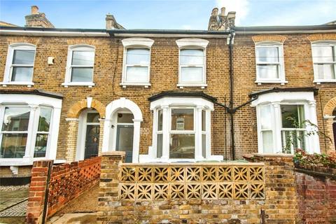 2 bedroom flat to rent, Hollydale Road, London SE15