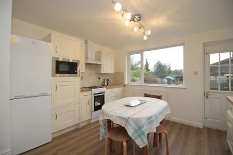 3 bedroom detached bungalow for sale, Kings Avenue, Ramsgate