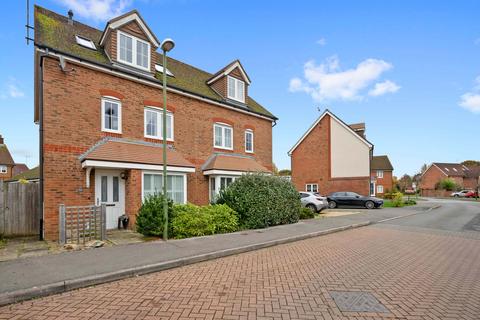 4 bedroom semi-detached house for sale, Oak Tree Drive, Hassocks, West Sussex, BN6 8YD