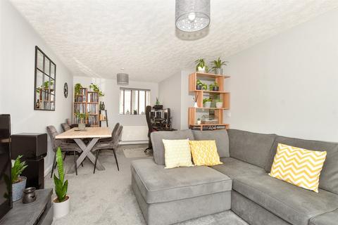 2 bedroom maisonette for sale, Oakhill Chase, Crawley, West Sussex