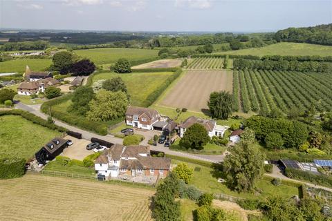 4 bedroom detached house for sale, The Old Plough, Shottenden