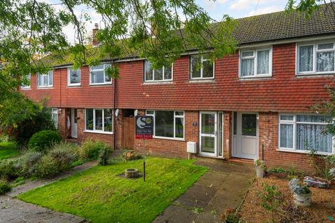 3 bedroom terraced house for sale, Felborough Close, Chilham