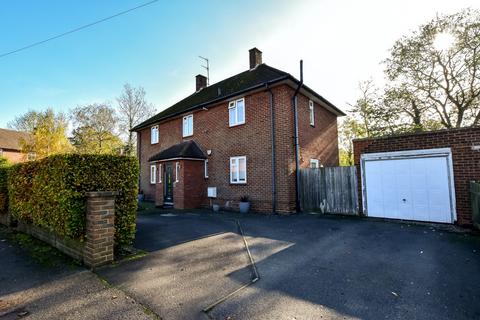 4 bedroom detached house for sale, Harcourt Road, Bushey, WD23