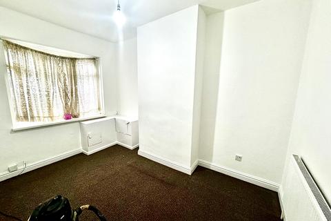 3 bedroom terraced house to rent, Leicester Street, Wolverhampton WV6