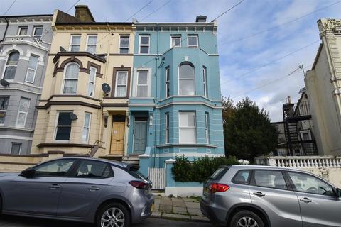 1 bedroom flat for sale, Carisbrooke Road, St. Leonards-On-Sea