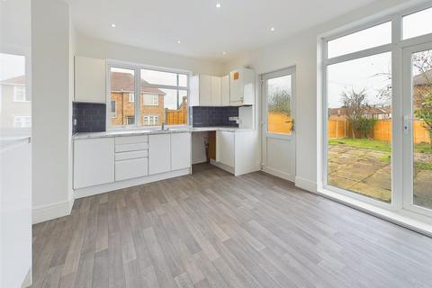 72 Bannerman Road, Nottingham, NG6 9HZ
