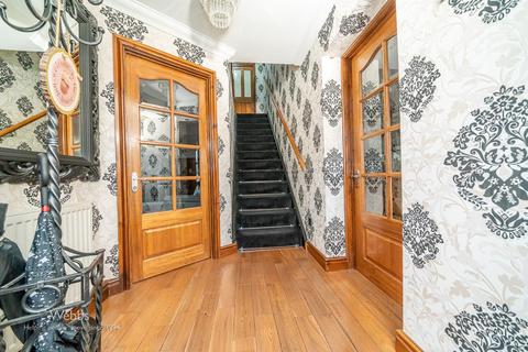 58 Moors Drive, Coven, Wolverhampton, WV9 5EJ