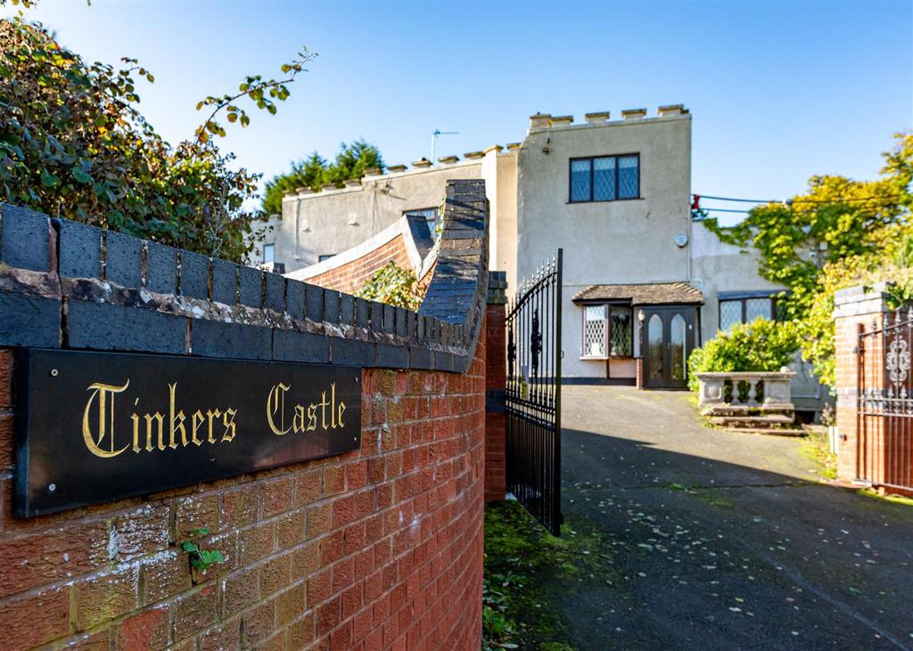 Tinkers Castle-External-11.jpg