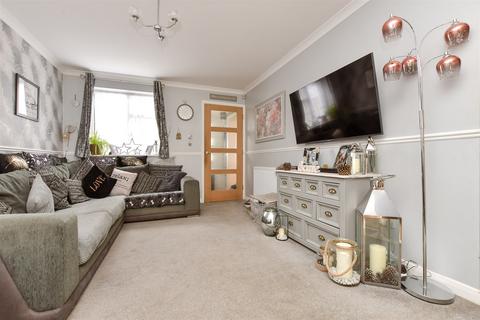 64 Groveside Close, Carshalton, SM5 2ER
