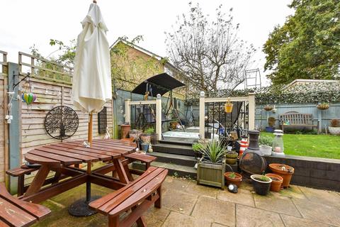 64 Groveside Close, Carshalton, SM5 2ER