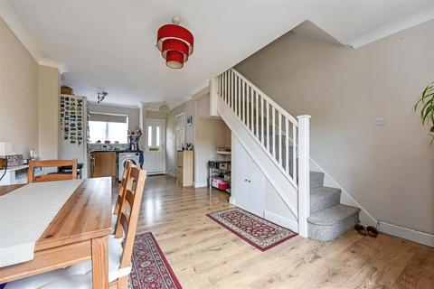 2 bedroom end of terrace house to rent, Sandringham Road, Petersfield, Hampshire