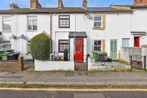 2 bedroom terraced house for sale, Peel Street, Maidstone, Kent