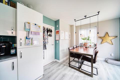 2 Blackcap Avenue, Yatton, Bristol, BS49 4FL