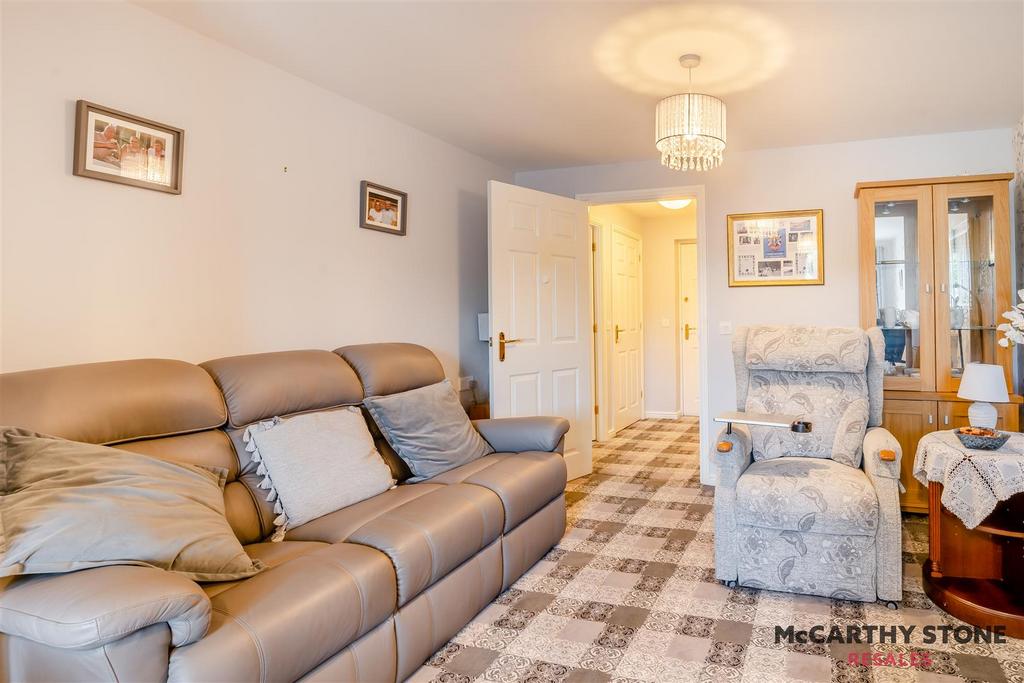 8625745-interior7.jpg