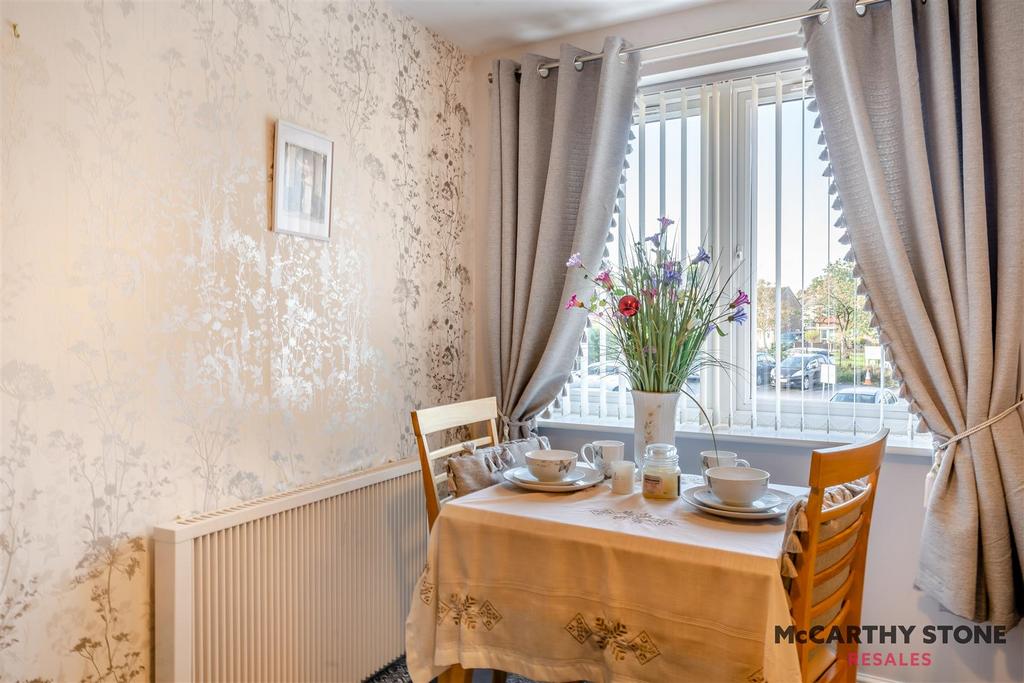8625745-interior04.jpg