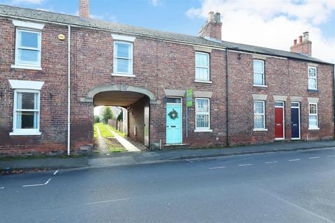 2 bedroom terraced house for sale, Church Street, North Cave