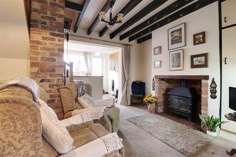 2 bedroom terraced house for sale, Church Street, North Cave