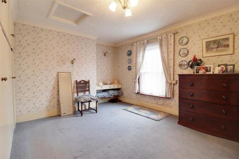 2 bedroom terraced house for sale, Church Street, North Cave