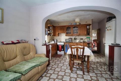 42 Swanfield Road, Waltham Cross, EN8 7JR