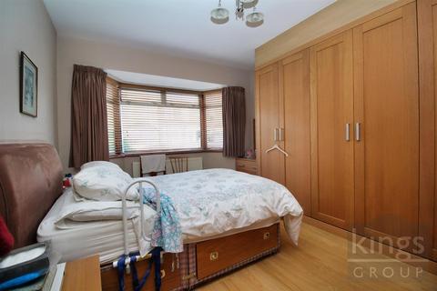 42 Swanfield Road, Waltham Cross, EN8 7JR