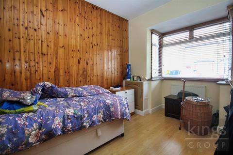 42 Swanfield Road, Waltham Cross, EN8 7JR