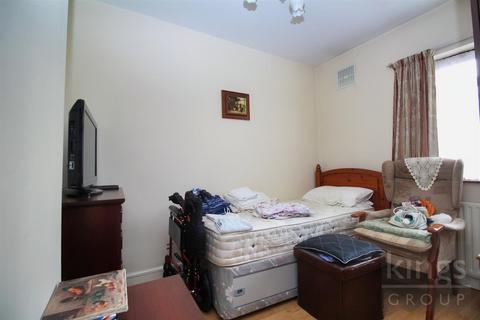 42 Swanfield Road, Waltham Cross, EN8 7JR