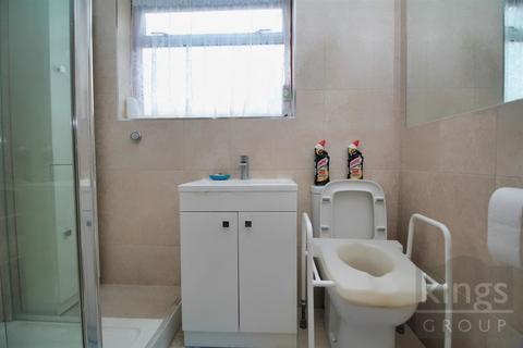 42 Swanfield Road, Waltham Cross, EN8 7JR