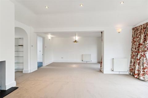 3 bedroom bungalow to rent, North Road, Kew, Richmond, Surrey, TW9