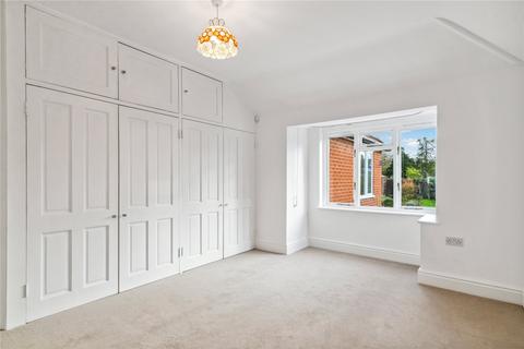 3 bedroom semi-detached house to rent, North Road, Kew, Richmond, Surrey, TW9