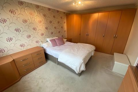 97 Cathedral Road, Chadderton, Oldham, OL9 0RG