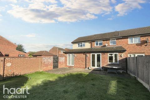 4 bedroom semi-detached house for sale, Ploughmans Headland, Colchester