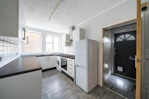 3 bedroom maisonette for sale, Oaklands Road, Bedford