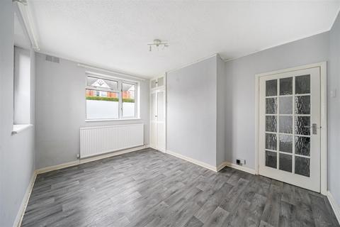 3 bedroom maisonette for sale, Oaklands Road, Bedford