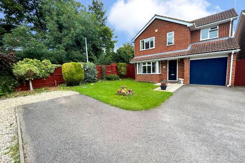 4 bedroom detached house for sale, Longbrooke, Dunstable LU5