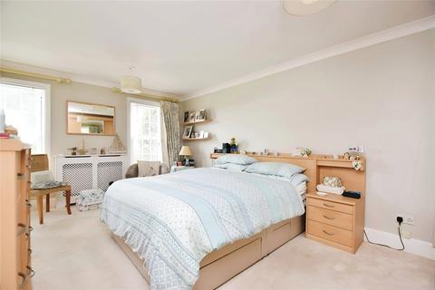 2 bedroom apartment for sale, Golf Road, Felixstowe, Suffolk, IP11