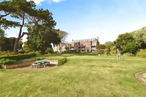 2 bedroom apartment for sale, Golf Road, Felixstowe, Suffolk, IP11