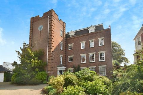 2 bedroom apartment for sale, Golf Road, Felixstowe, Suffolk, IP11