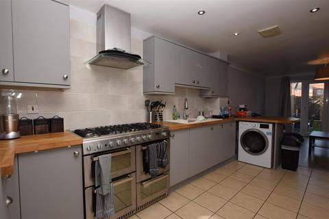 4 bedroom terraced house to rent, 10294 Amis Walk, Horfield, Bristol