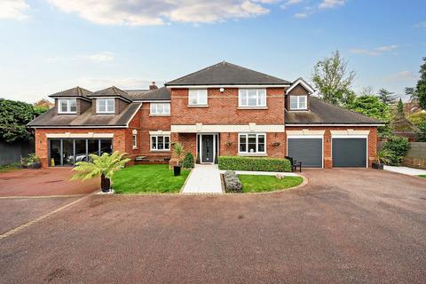 6 bedroom detached house for sale, Hillbury Close, Warlingham CR6