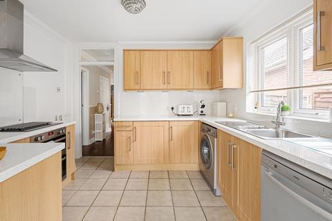 69 Cerne Road, Gravesend, DA12 4BN