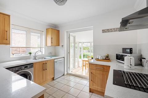 69 Cerne Road, Gravesend, DA12 4BN