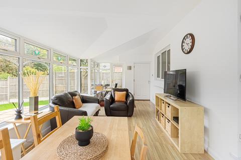 69 Cerne Road, Gravesend, DA12 4BN