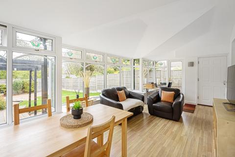 69 Cerne Road, Gravesend, DA12 4BN