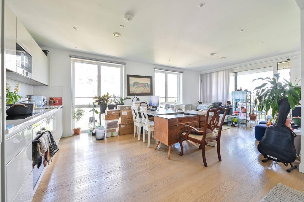 Heygate Street, Elephant and Castle... 2 bed flat for sale £700,000