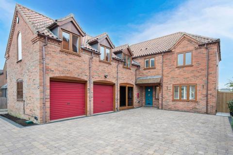 6 bedroom detached house for sale, Redthorn Way, Newark NG23