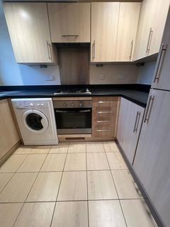 2 bedroom property to rent, Addlestone Park, Addlestone KT15