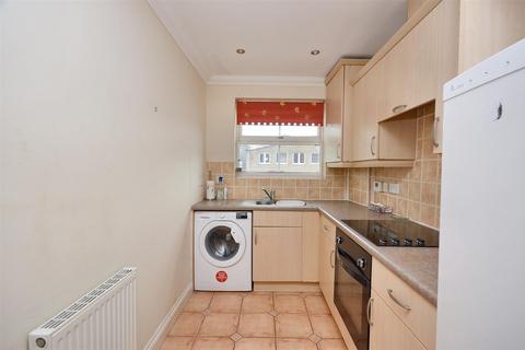 1 bedroom flat for sale, St. Leonards Road, Eastbourne