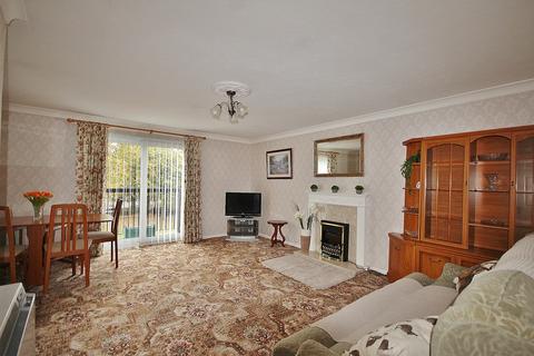 2 bedroom retirement property for sale, Swinbrook Court, Witney, OX28