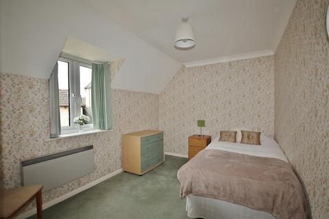 2 bedroom retirement property for sale, Swinbrook Court, Witney, OX28
